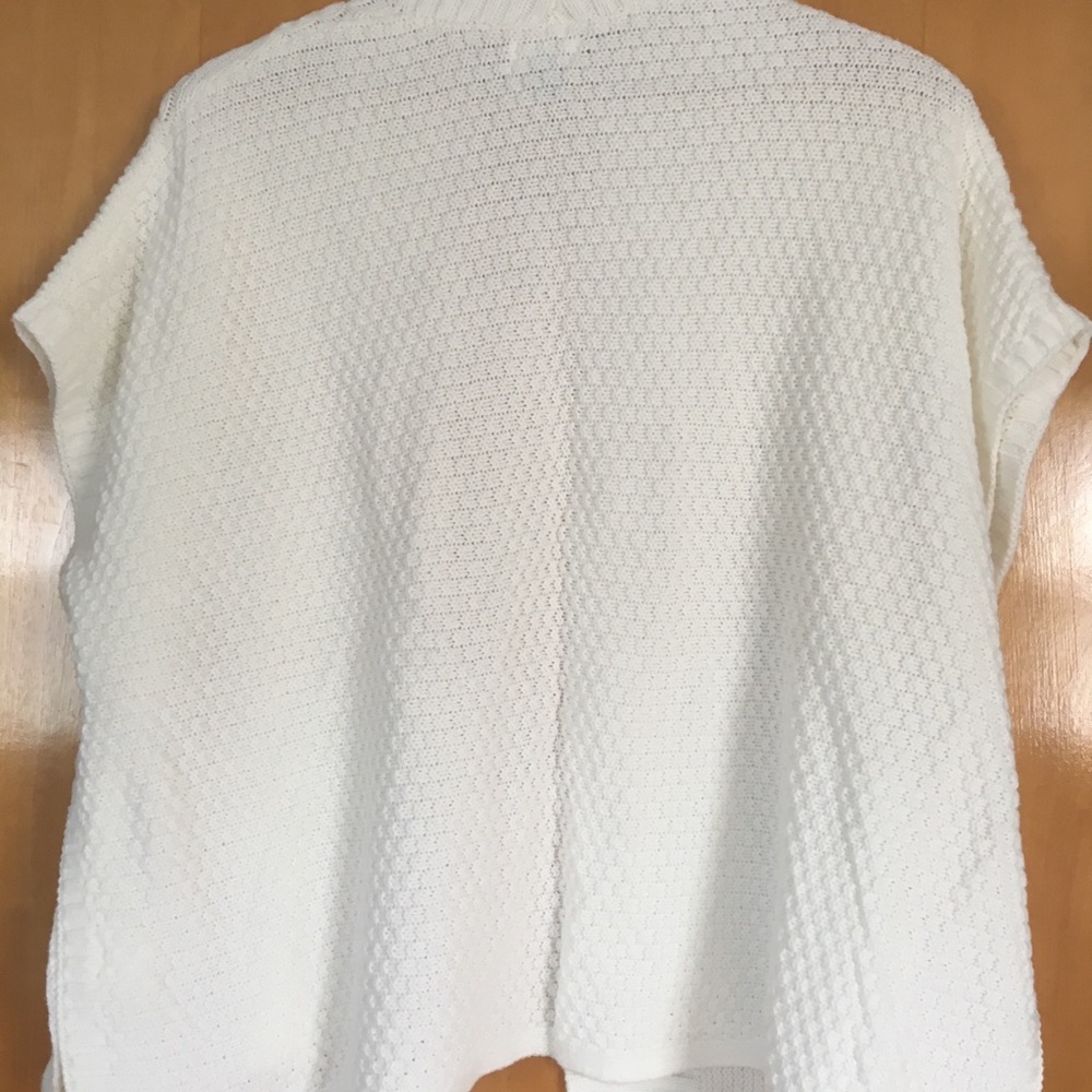 Open Arm Sweater - Picture 4 of 5